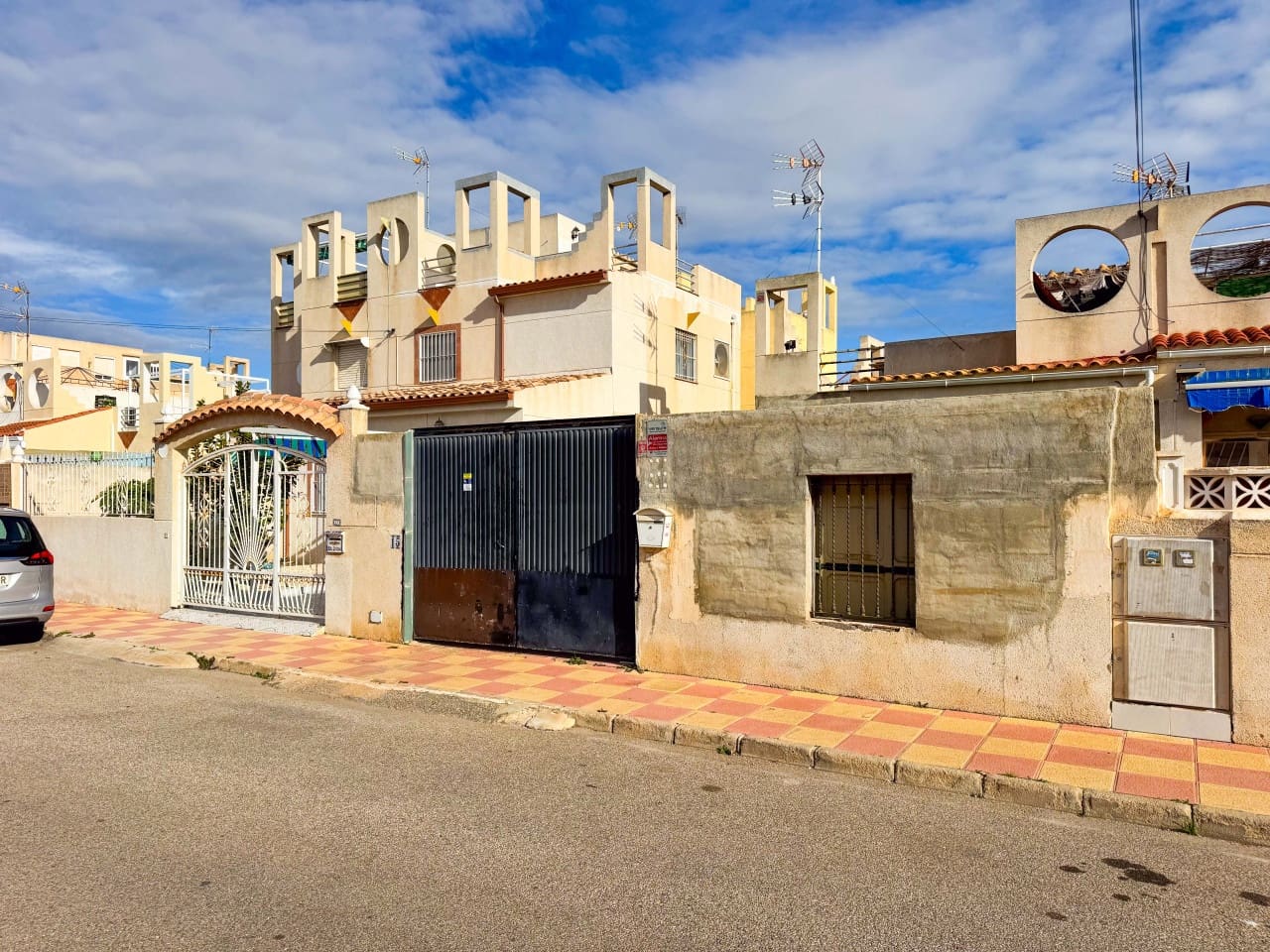2 slaapkamer Huis te koop in Torrevieja - € 117.260 (Ref: 9528052)
