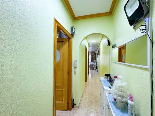 2 makuuhuone Huoneisto myytävänä paikassa Las Piscinas Naturales, Torrevieja - 140 000 € (Ref: 9532422)