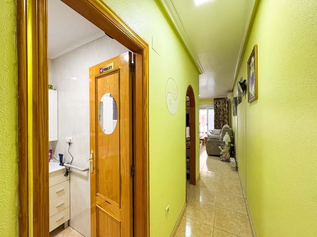 2 makuuhuone Huoneisto myytävänä paikassa Las Piscinas Naturales, Torrevieja - 140 000 € (Ref: 9532422)