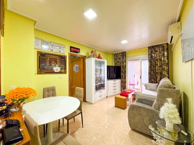 2 makuuhuone Huoneisto myytävänä paikassa Las Piscinas Naturales, Torrevieja - 140 000 € (Ref: 9532422)