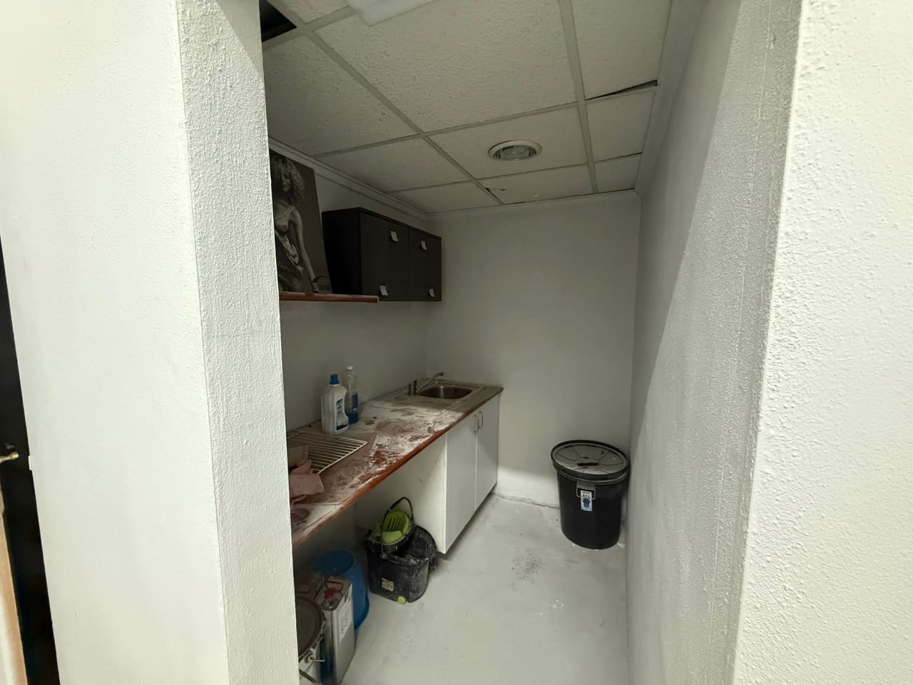 1 quarto Comercial para venda em Torrevieja - 14 900 € (Ref: 9532833)