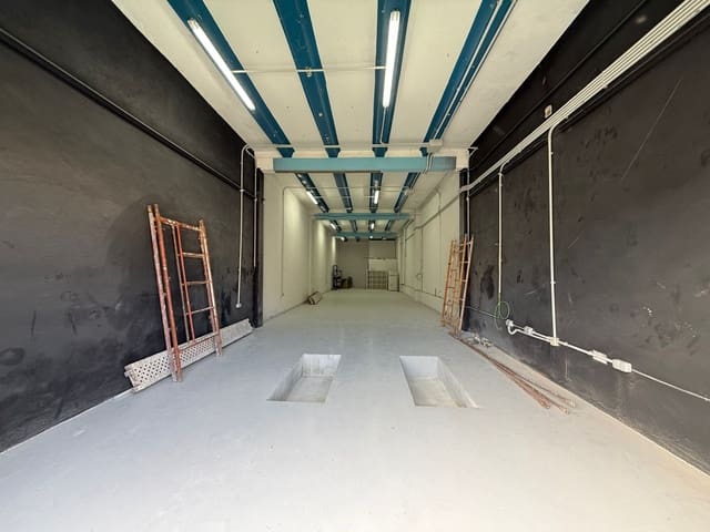 1 quarto Comercial para venda em Parque Acuático - Sector 25, Torrevieja - 14 900 € (Ref: 9532833)