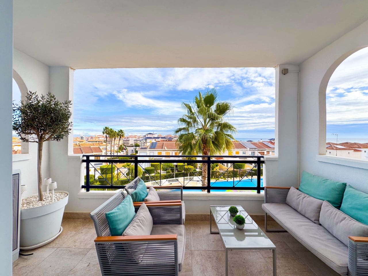 Apartamento para venda em La Mata com piscina - 149 000 € (Ref: 9536282)