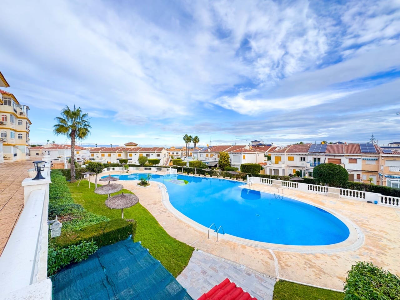 Apartamento para venda em La Mata com piscina - 149 000 € (Ref: 9536282)