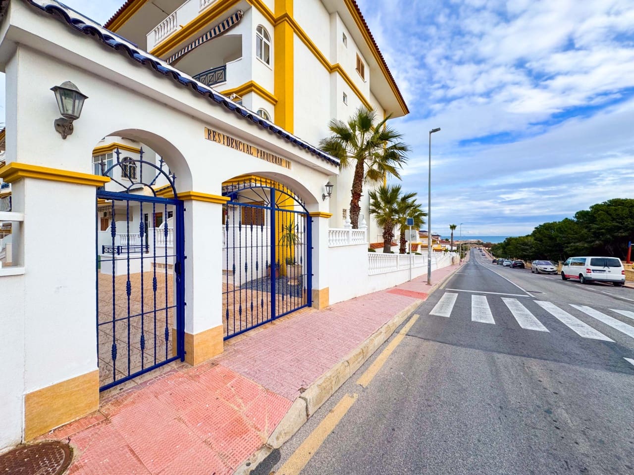 Apartamento para venda em La Mata com piscina - 149 000 € (Ref: 9536282)