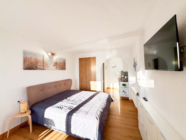 Apartamento para venda em Cabo Cervera, Torrevieja com piscina - 97 500 € (Ref: 9538876)