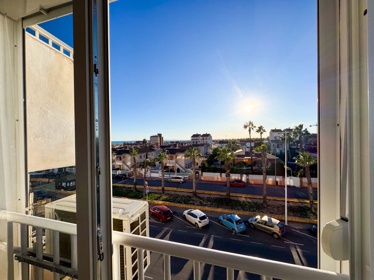 Apartamento para venda em Torrevieja com piscina - 97 500 € (Ref: 9538876)