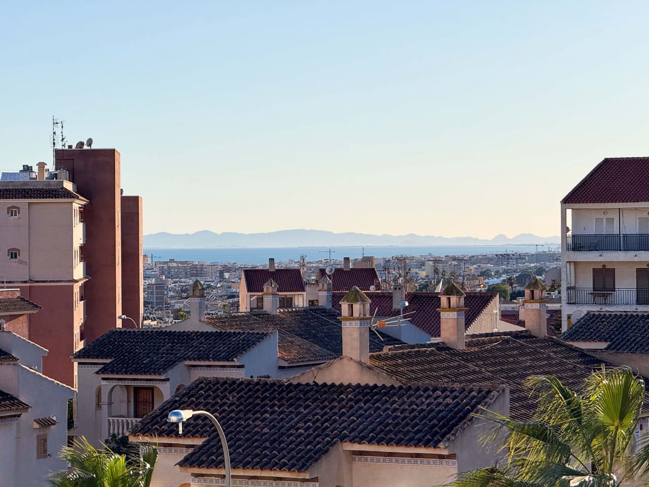 Apartamento para venda em Torrevieja com piscina - 97 500 € (Ref: 9538876)