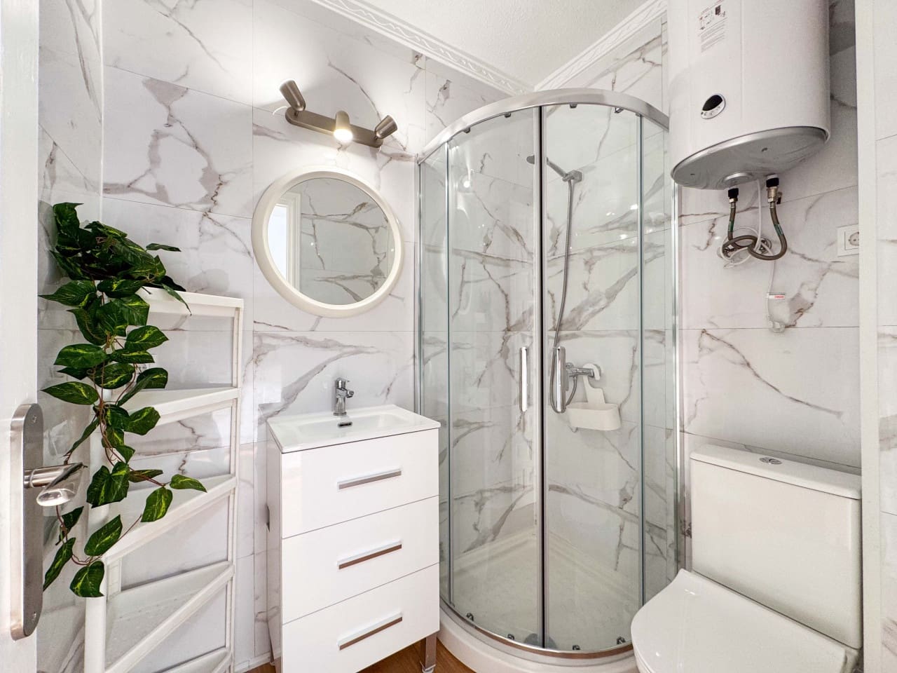 Apartamento para venda em Torrevieja com piscina - 97 500 € (Ref: 9538876)