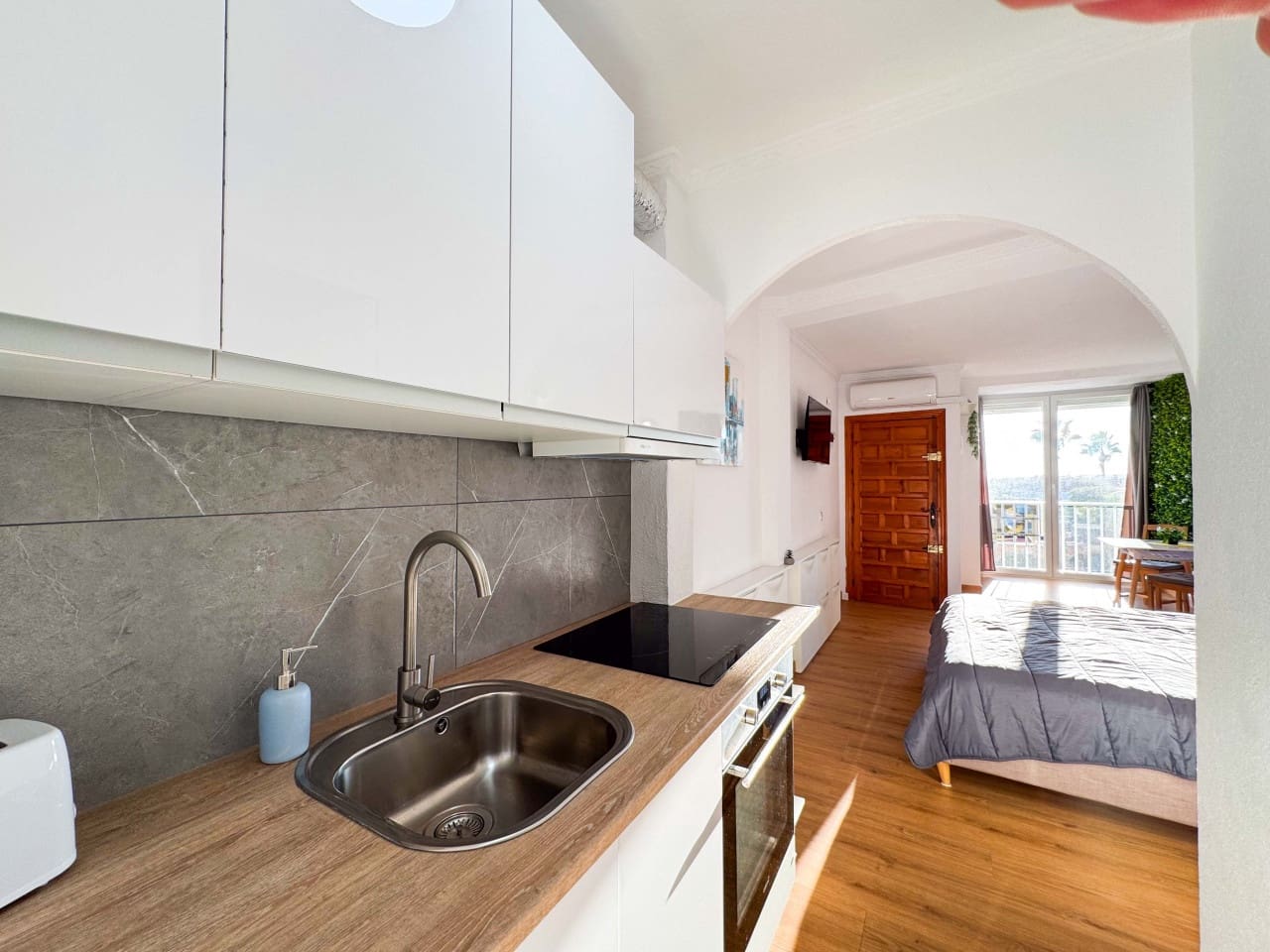 Apartamento para venda em Torrevieja com piscina - 97 500 € (Ref: 9538876)