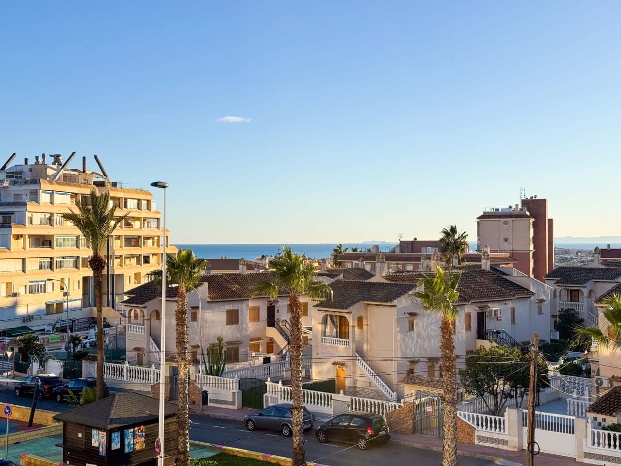 Apartamento para venda em Torrevieja com piscina - 97 500 € (Ref: 9538876)