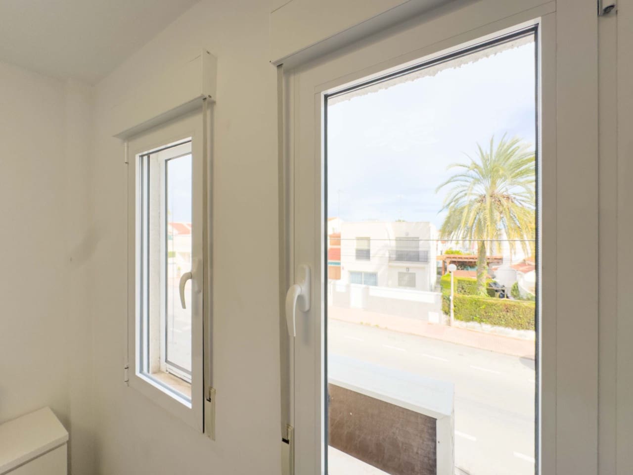 Apartamento de 1 habitación en Torrevieja en venta con piscina - 129.900 € (Ref: 9566832)