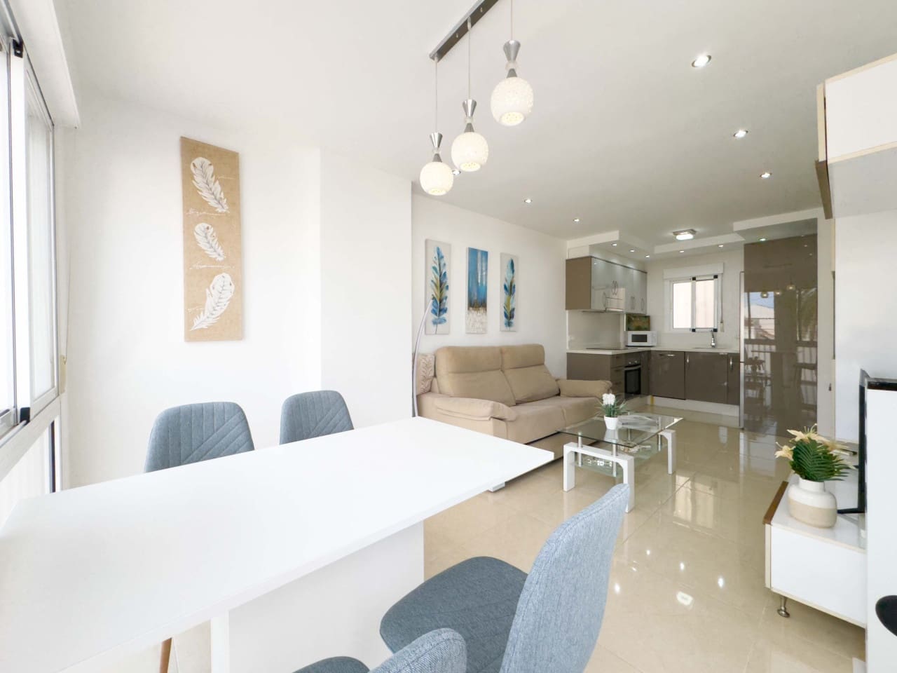 Apartamento de 1 habitación en Torrevieja en venta con piscina - 129.900 € (Ref: 9566832)