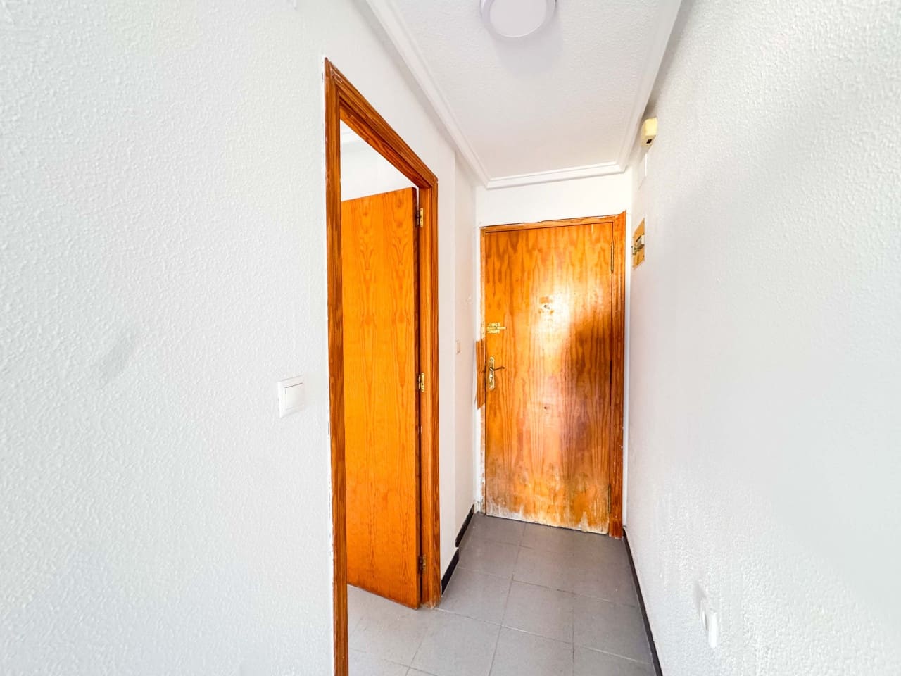 1 quarto Apartamento para venda em Torrevieja - 105 000 € (Ref: 9571586)