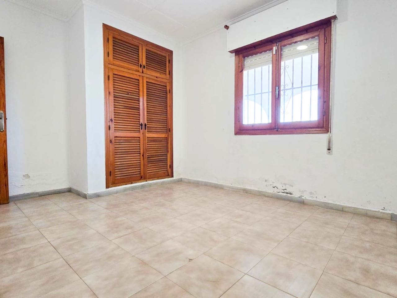 3 sovrum Villa till salu i Torrevieja med garage - 330 000 € (Ref: 9571587)