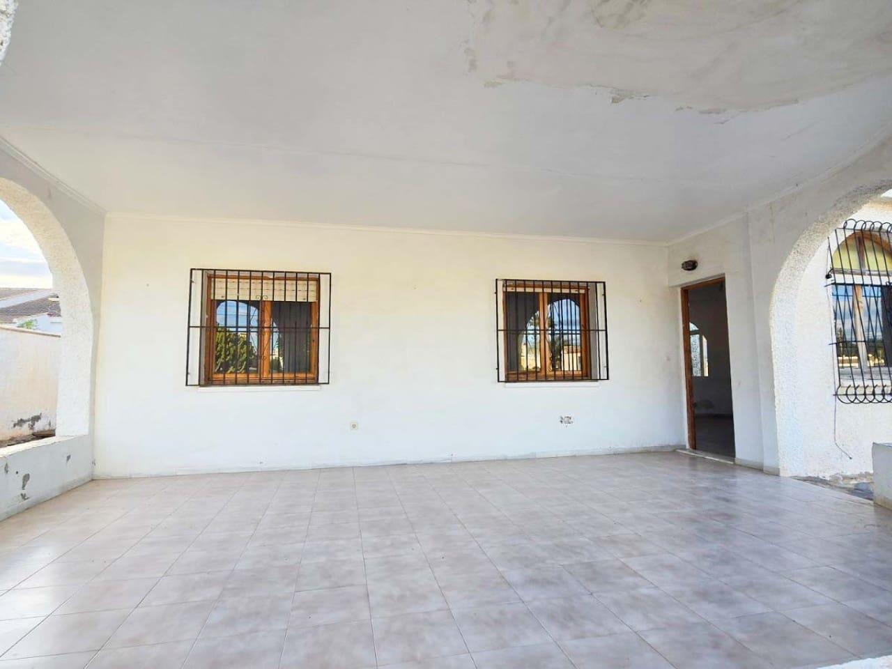 3 sovrum Villa till salu i Torrevieja med garage - 330 000 € (Ref: 9571587)