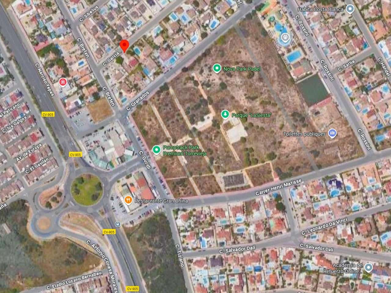 3 sovrum Villa till salu i Torrevieja med garage - 330 000 € (Ref: 9571587)