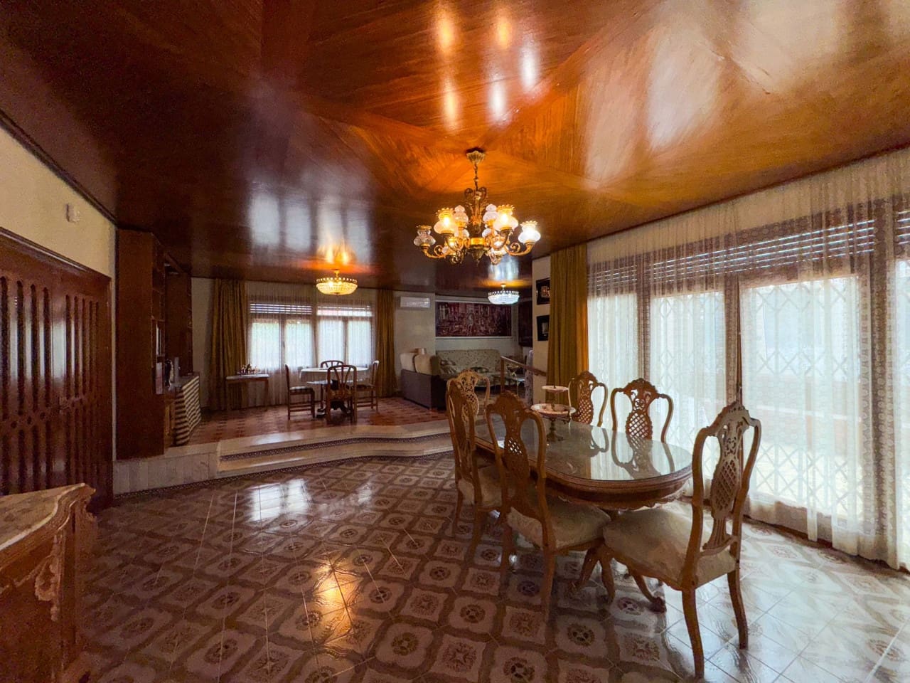 Chalet de 7 habitaciones en Elda en venta con garaje - 445.000 € (Ref: 9578173)