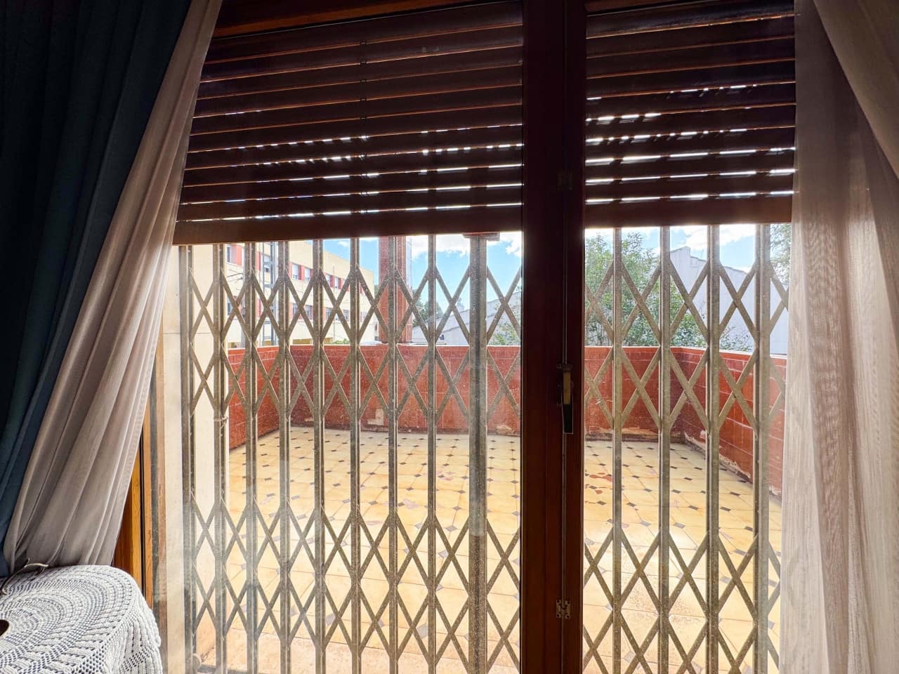 Chalet de 7 habitaciones en Elda en venta con garaje - 445.000 € (Ref: 9578173)