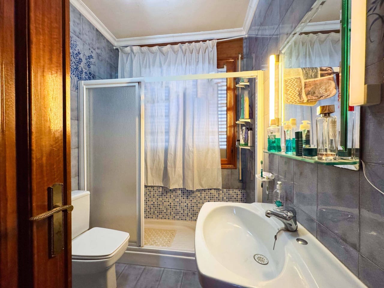 7 bedroom Villa for sale in Elda with garage - € 445,000 (Ref: 9578173)