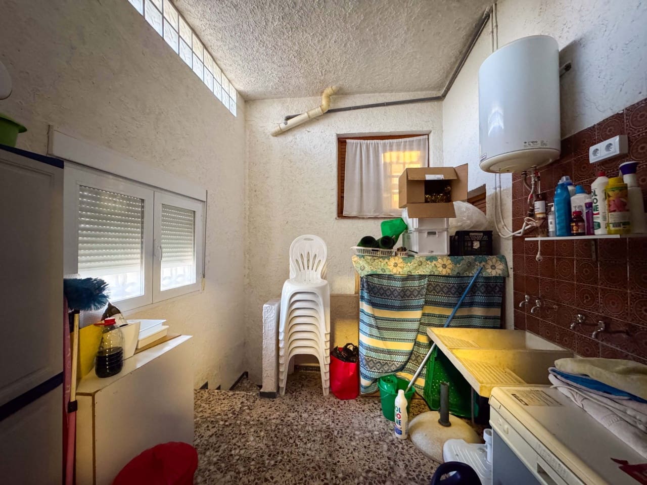 Chalet de 6 habitaciones en Elda en venta con piscina - 545.000 € (Ref: 9578174)