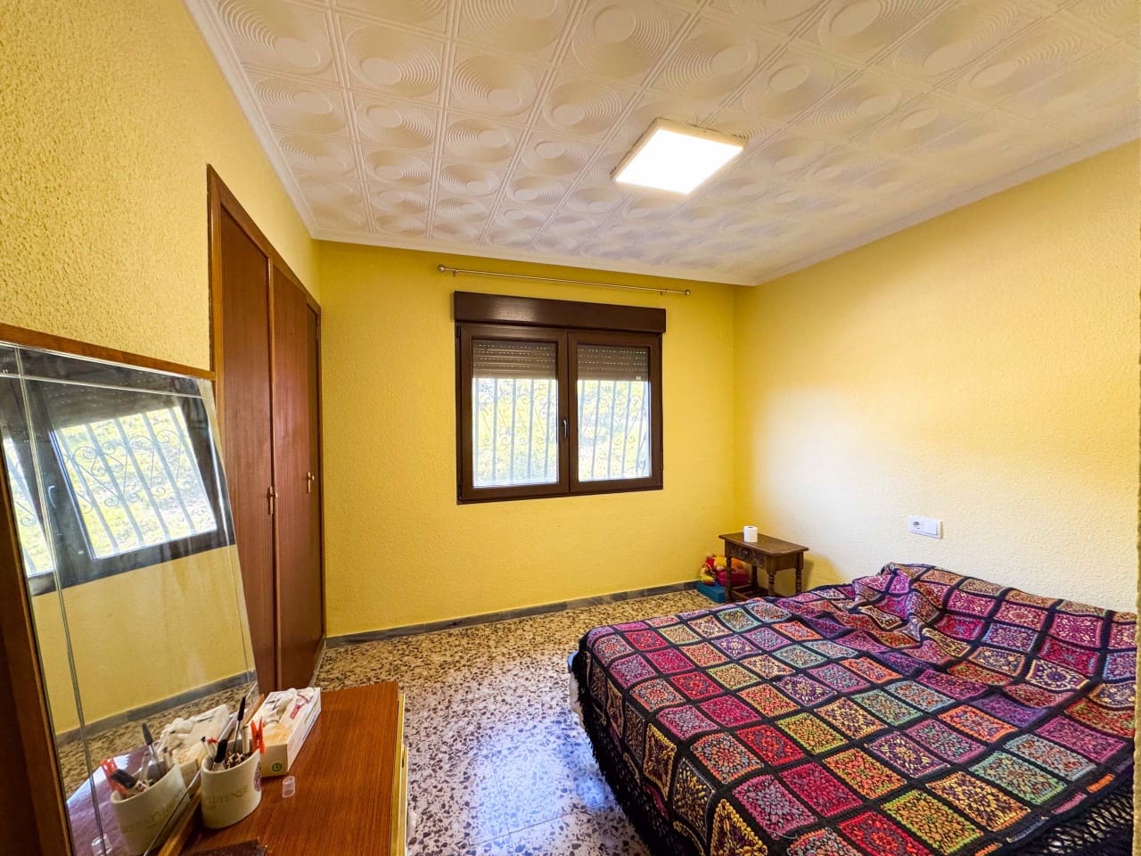 Chalet de 6 habitaciones en Elda en venta con piscina - 545.000 € (Ref: 9578174)