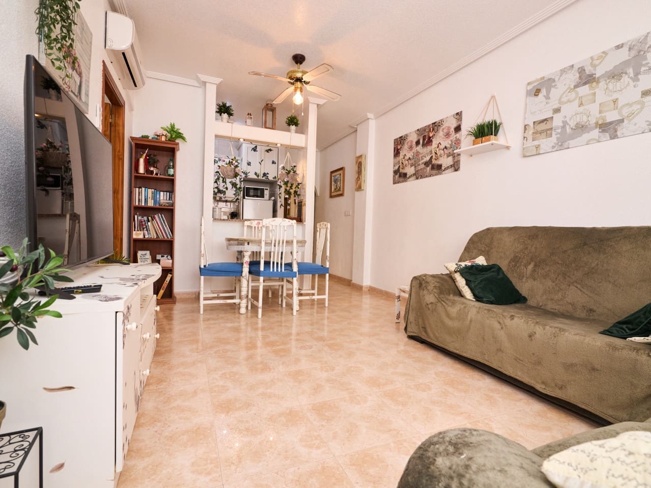 2 quarto Apartamento para venda em Torrevieja com piscina - 128 000 € (Ref: 9593304)