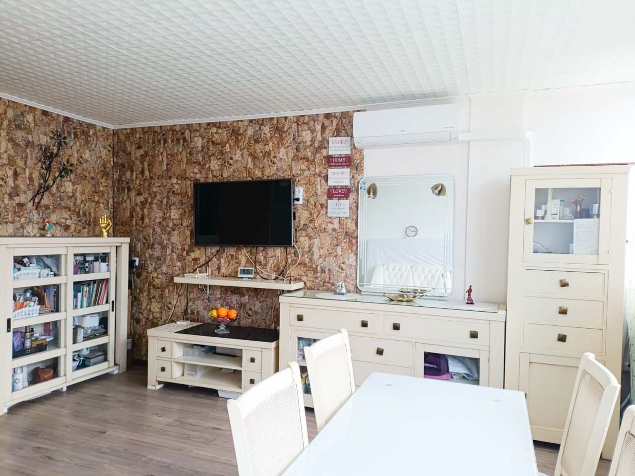 1 Zimmer Apartment zu verkaufen in Torrevieja mit Pool - 110.000 € (Ref: 9593305)