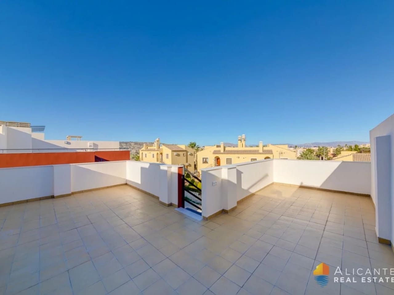 3 camera da letto Casa in vendita in Algorfa con garage - 310.000 € (Rif: 9599900)