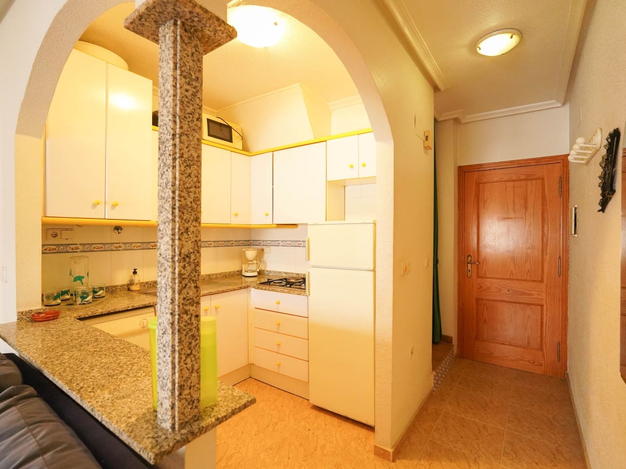 2 sovrum Lägenhet till salu i Torrevieja med pool - 129 000 € (Ref: 9603444)