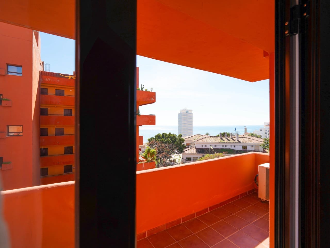 2 slaapkamer Appartement te koop in Estepona met zwembad garage - € 365.000 (Ref: 9604561)