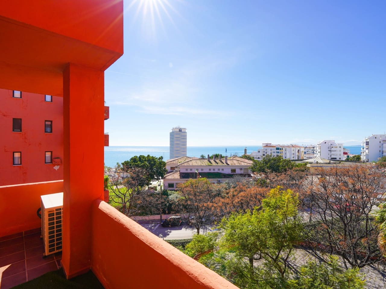2 slaapkamer Appartement te koop in Estepona met zwembad garage - € 365.000 (Ref: 9604561)