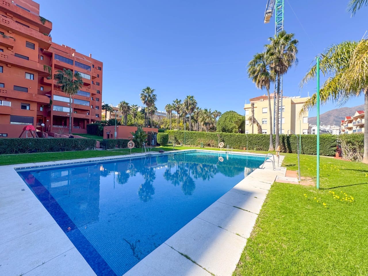 2 slaapkamer Appartement te koop in Estepona met zwembad garage - € 365.000 (Ref: 9604561)