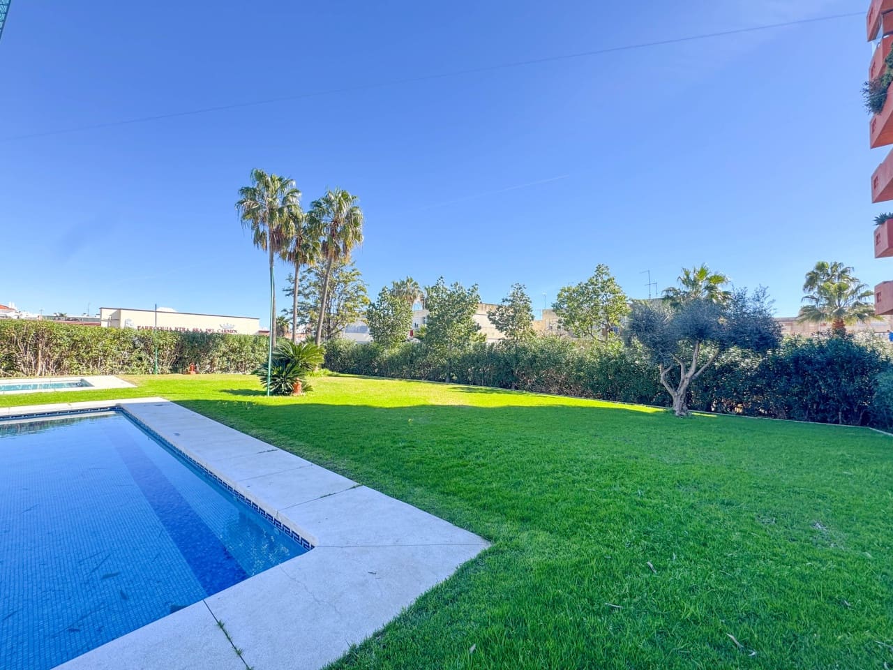 2 slaapkamer Appartement te koop in Estepona met zwembad garage - € 365.000 (Ref: 9604561)