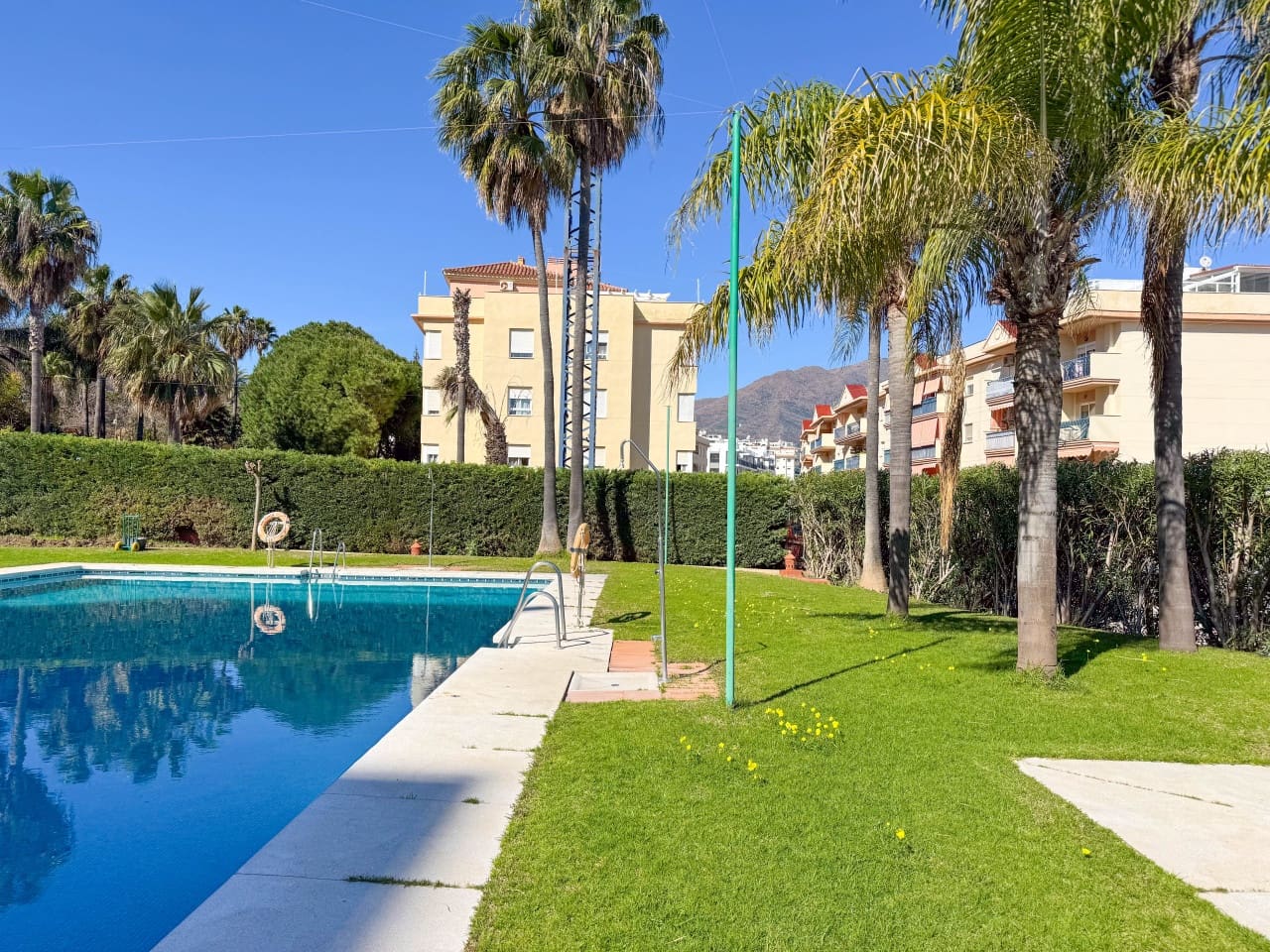 2 slaapkamer Appartement te koop in Estepona met zwembad garage - € 365.000 (Ref: 9604561)
