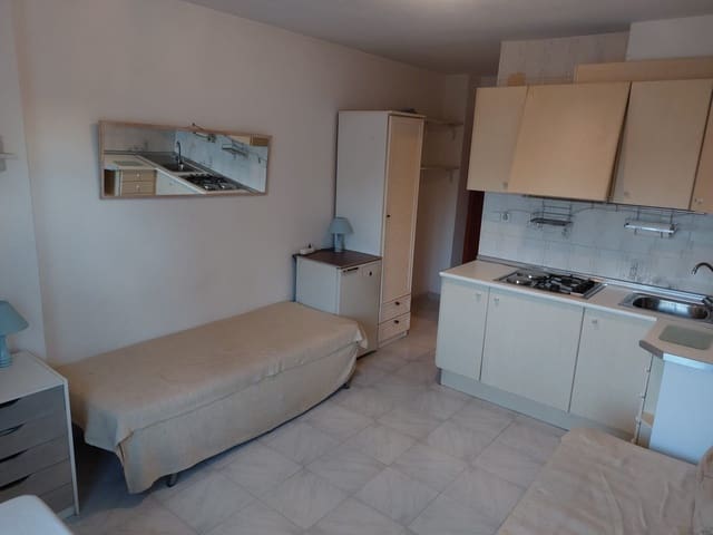 Apartment zu verkaufen in Puerto Deportivo, Torrevieja - 69.000 € (Ref: 9614533)