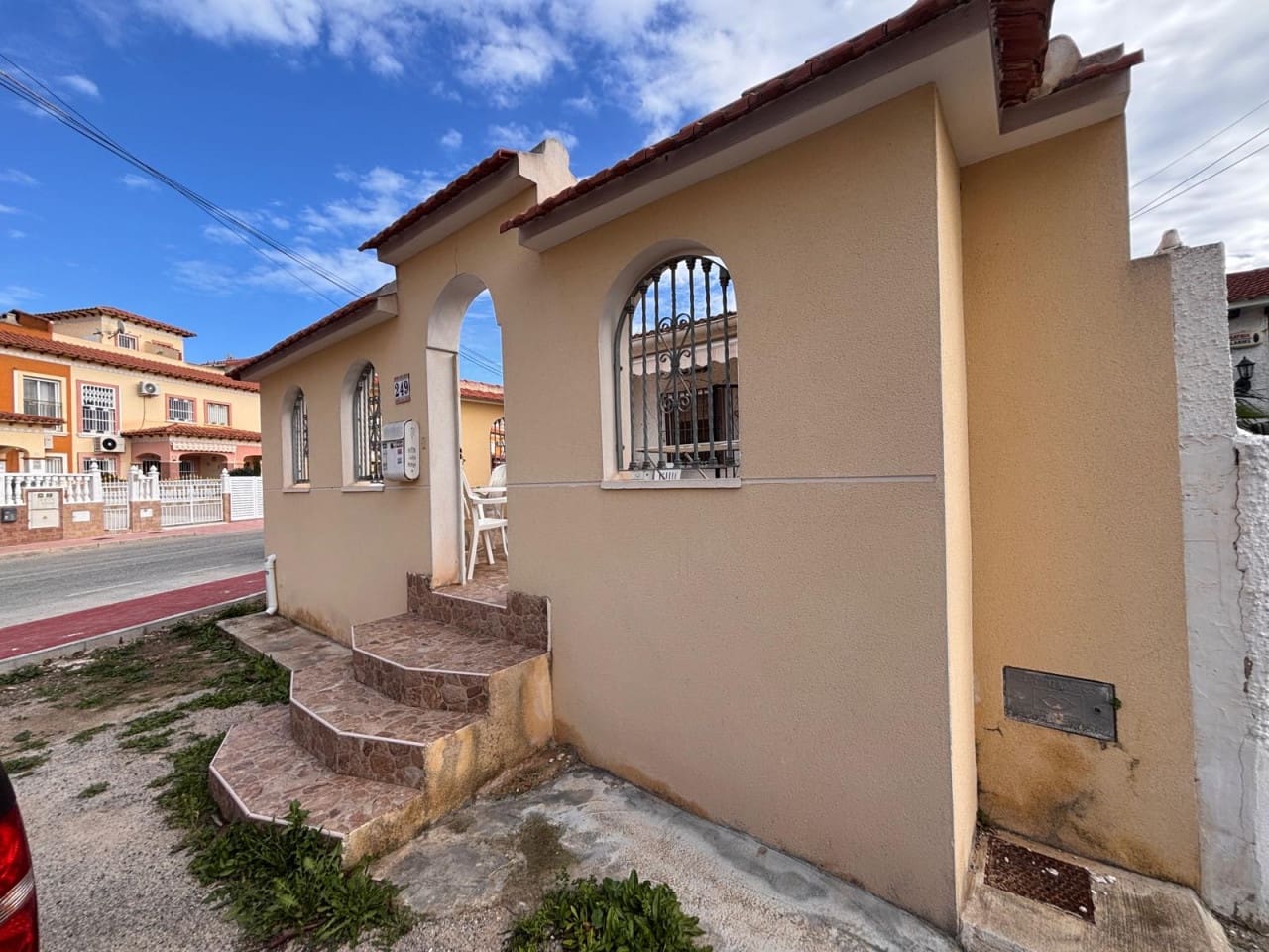 2 bedroom Villa for sale in Torrevieja - € 112,000 (Ref: 9614534)