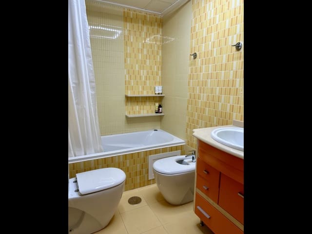 3 chambre Appartement à vendre à Playa de los Locos, Torrevieja avec garage - 286 000 € (Ref: 9620607)