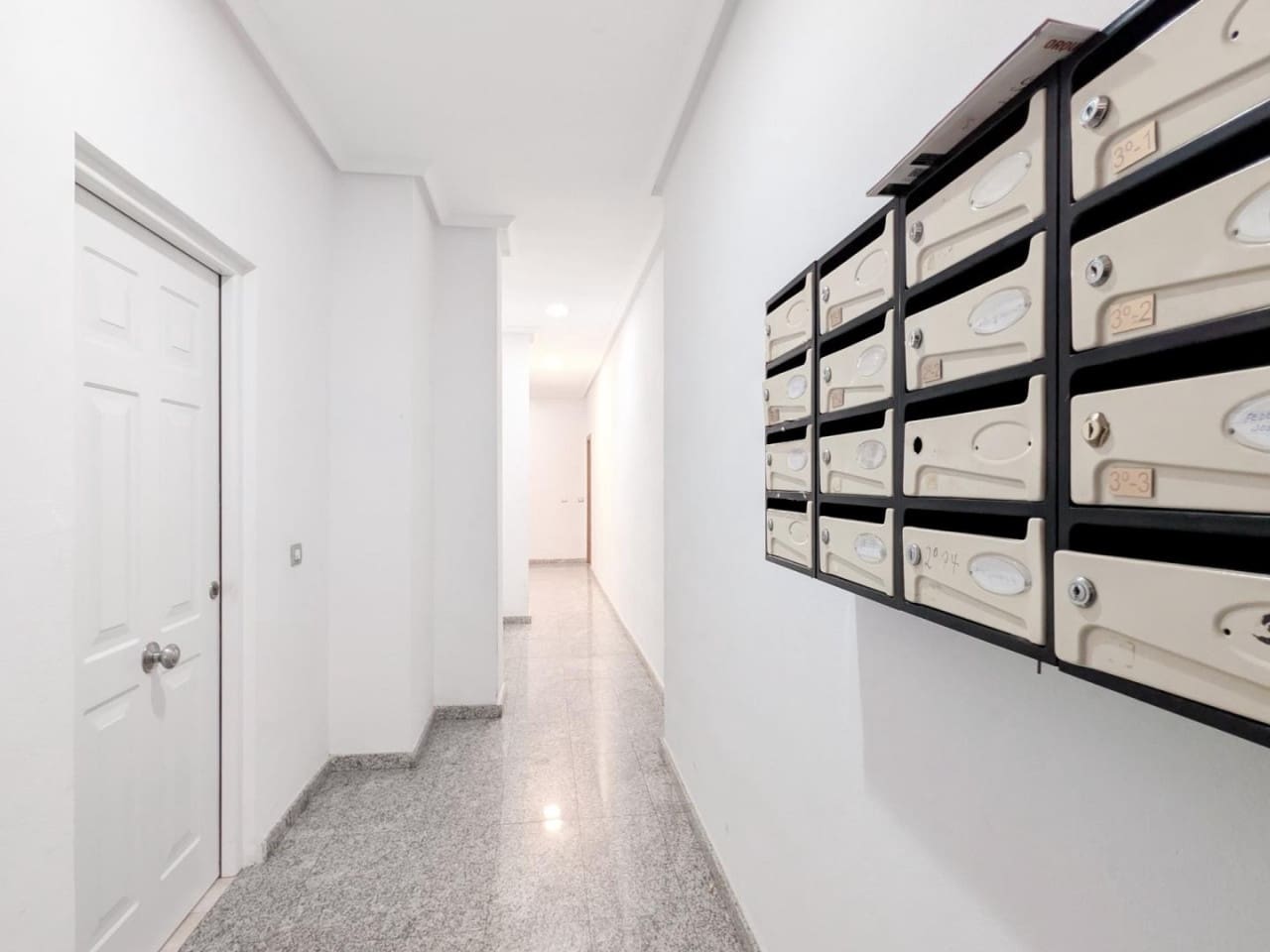 2 chambre Appartement à vendre à Torrevieja - 174 800 € (Ref: 9624191)