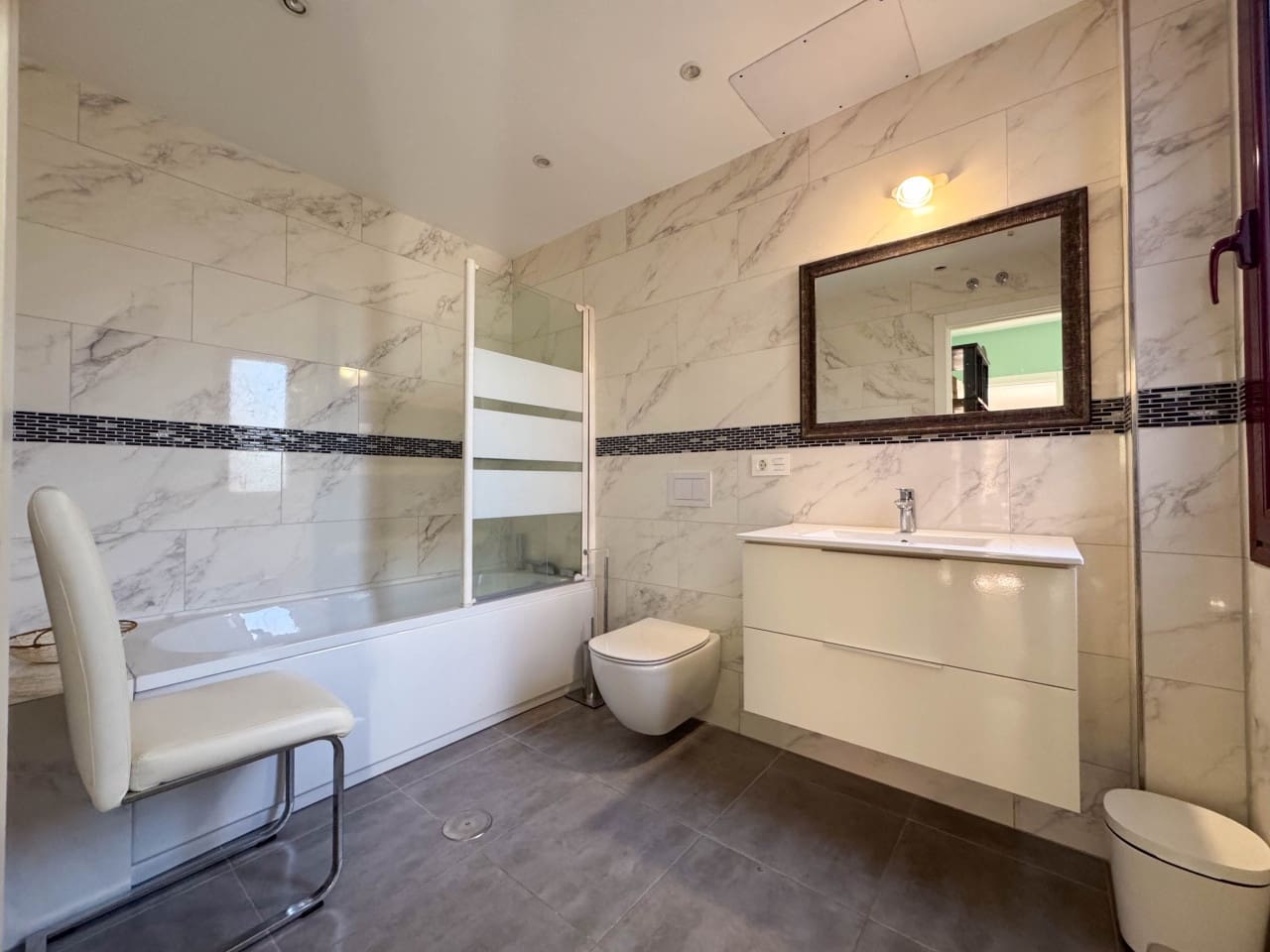 5 slaapkamer Villa te koop in Benahavis met zwembad garage - € 635.000 (Ref: 9625147)