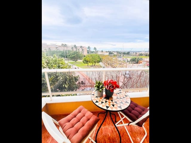 1 quarto Apartamento para venda em Puerto Deportivo, Torrevieja - 139 000 € (Ref: 9629256)