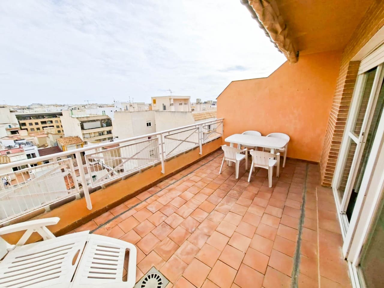 1 bedroom Apartment for sale in Torrevieja - € 122,000 (Ref: 9629258)