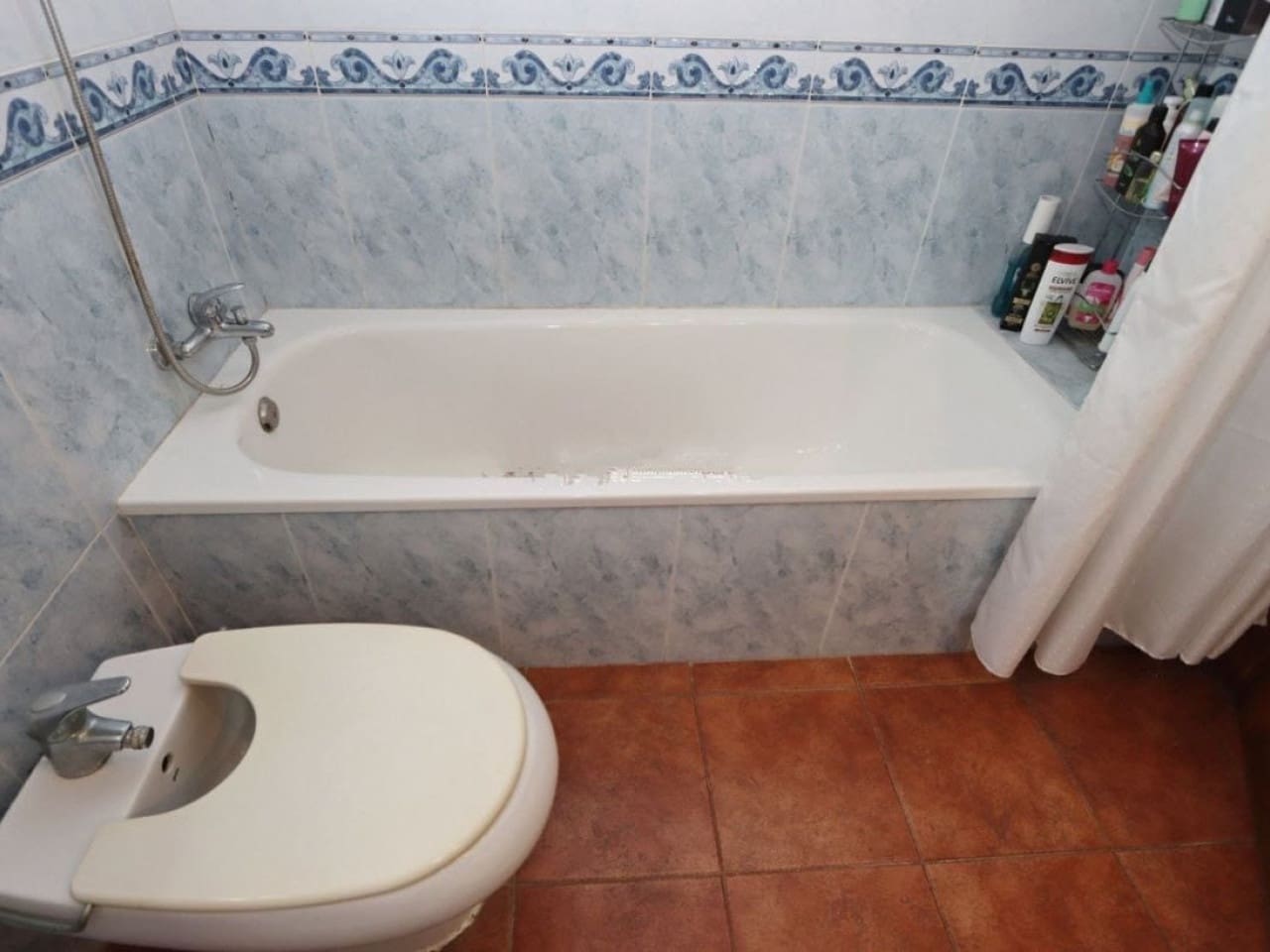 4 makuuhuone Huvila myytävänä paikassa Playa Flamenca mukana uima-altaan 
autotalli - 580 000 € (Ref: 9638904)