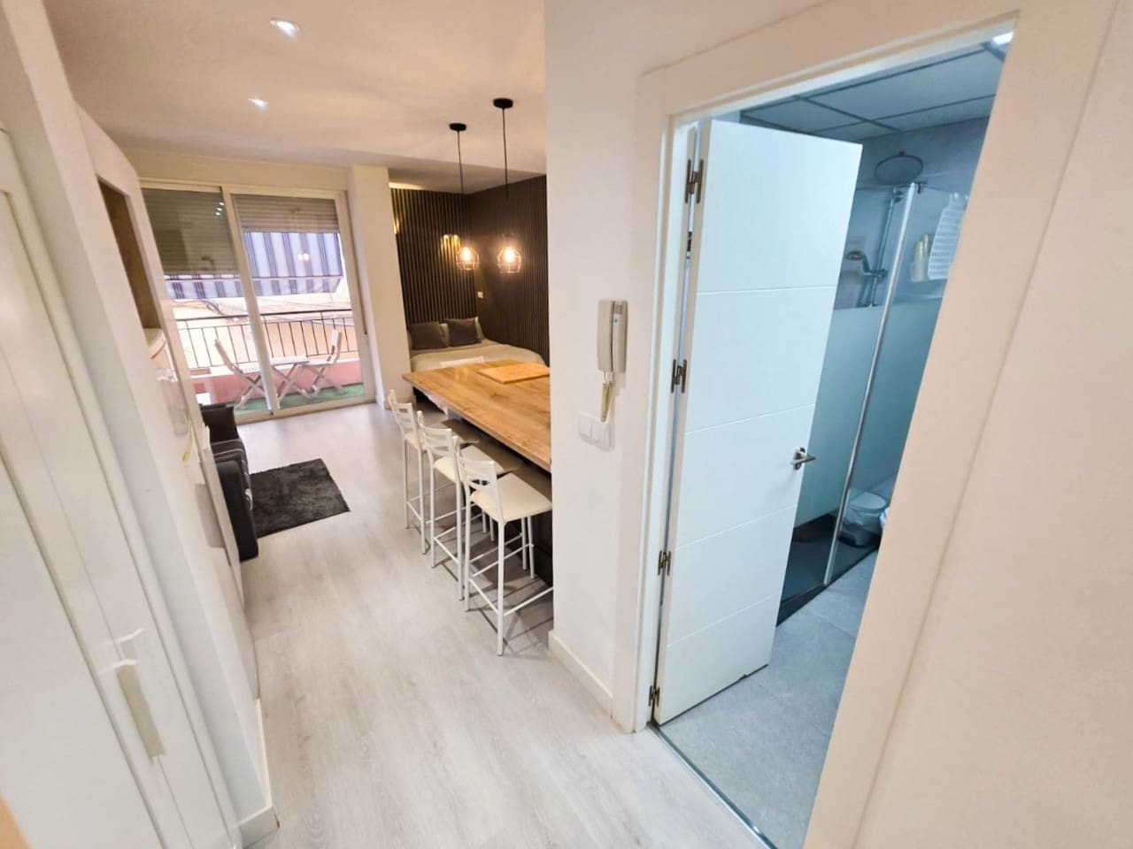 Apartment zu verkaufen in Torrevieja mit Pool - 99.500 € (Ref: 9650823)