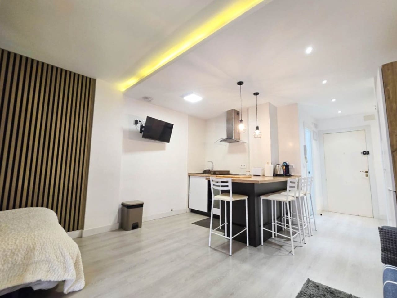 Apartment zu verkaufen in Torrevieja mit Pool - 99.500 € (Ref: 9650823)