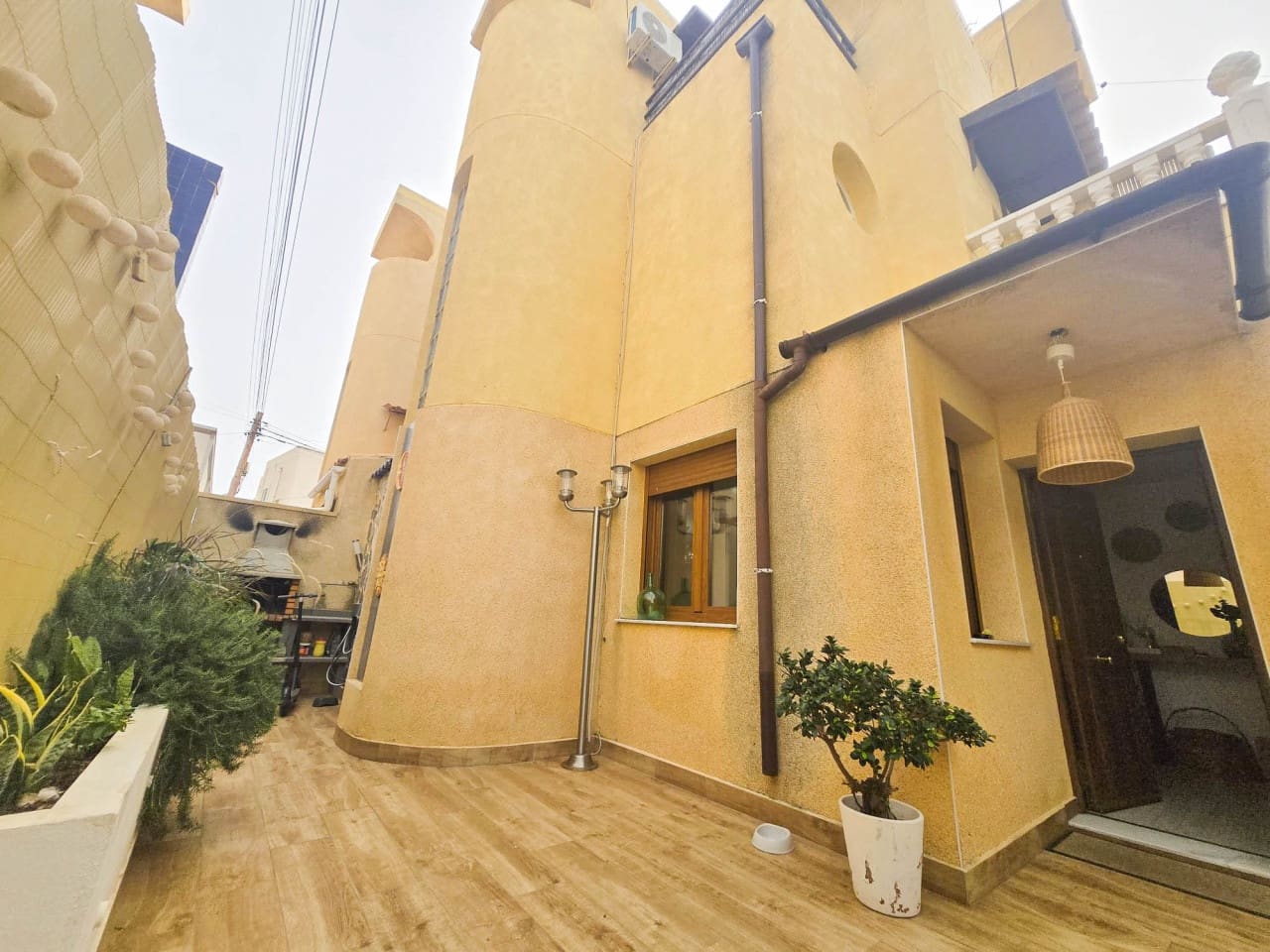 3 bedroom Townhouse for sale in Torrevieja with pool - € 189,900 (Ref: 9650824)