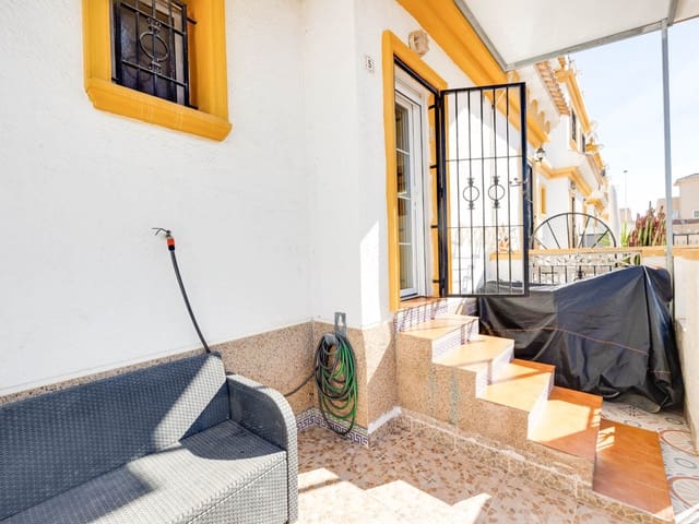 3 quarto Casa em Banda para venda em Aguas Nuevas, Torrevieja com piscina - 249 900 € (Ref: 9654308)