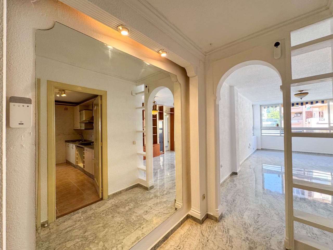 3 chambre Appartement à vendre à Marbella avec piscine garage - 639 000 € (Ref: 9667009)