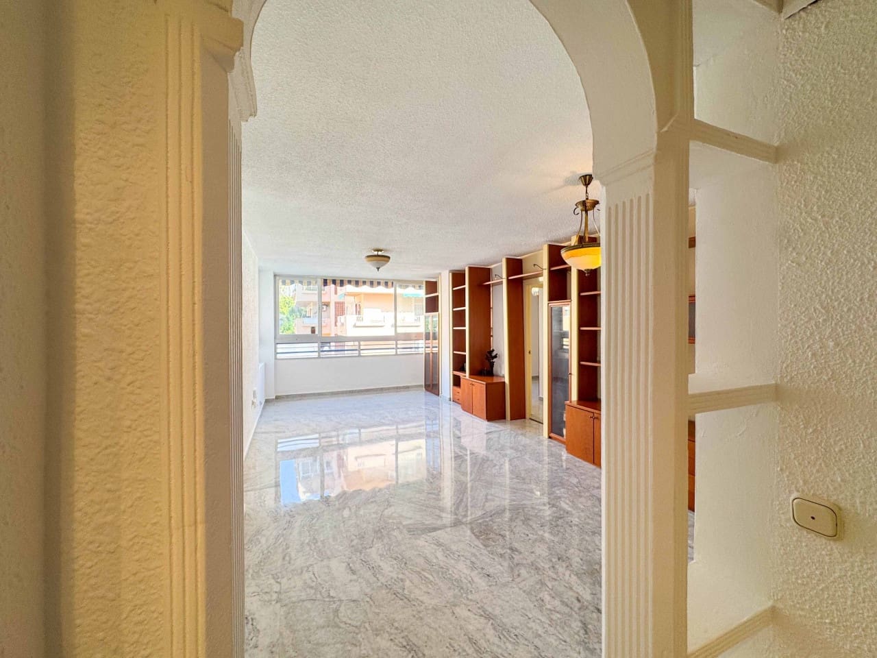 3 chambre Appartement à vendre à Marbella avec piscine garage - 639 000 € (Ref: 9667009)