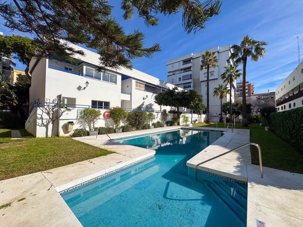 3 chambre Appartement à vendre à Marbella avec piscine garage - 639 000 € (Ref: 9667009)